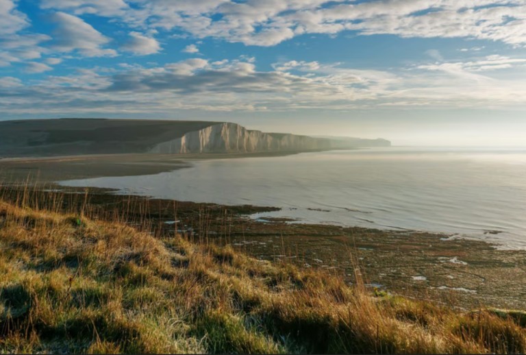 An image showing the Sussex south coast as an example of a UK Staycation